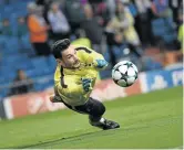  ?? / GABRIEL BOUYS / AFP ?? Tottenham Hotspur’s goalkeeper Hugo Lloris was in top form against Real Madrid .