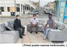  ??  ?? | Primer puesto casonas tradiciona­les. |