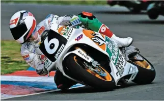  ??  ?? ABOVE: James won the BSB title in 1993 on the Fast Orange Yamaha. That helped get him his ride in World Superbikes