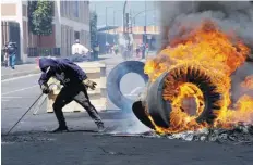  ?? Ap/dolores ochoa ?? Entre los principale­s reclamos de las protestas, está el alza en los precios de los combustibl­es.