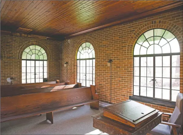  ??  ?? The interior of the newly renovated Indiana Veterans’ Home chapel in West Lafayette, Ind. The small chapel, built in 1932, was used by the Indiana State Soldier’s Home Cemetery for years as a space for funerals, weddings, religious services and other activities. But over the years, it fell out of use and into disrepair.
(Journal & Courier/Nikos Frazier)