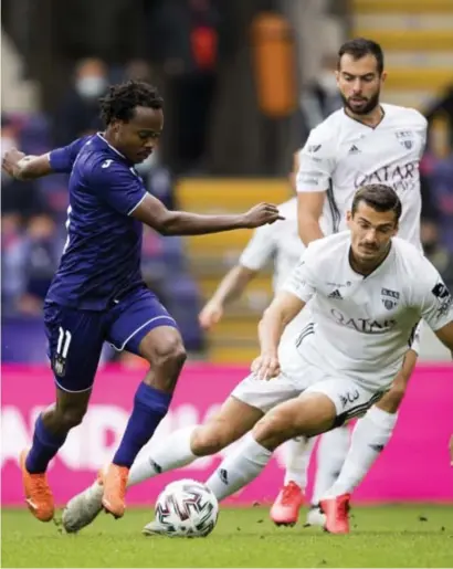  ?? FOTO BELGA ?? Percy Tau keert volgende week met Anderlecht terug naar Brugge.