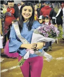  ??  ?? REINA DE LA TEMPORADA. Alma Paola Castillo Valdez fue designada como reina de la temporada.