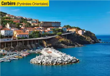  ??  ?? Aux portes de l’Espagne, la station balnéaire la plus au sud de la France continenta­le est connue pour ses plages de galets, ses petites criques et sa gare frontière (verrière et remblai de brique rouge sont signés Eiffel).
Niché au fond d’une jolie baie qui abrite le port de plaisance et une belle plage, le vieux quartier du Cap d’Oune, avec ses maisons bariolées, est souvent négligé des touristes. Beaucoup de fleurs, d’aloès et d’escaliers. Banyuls c’est aussi une terre de vignoble réputée qui porte son nom.