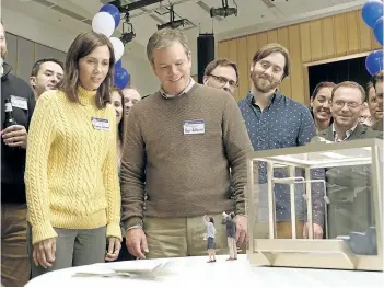  ?? PARAMOUNT PICTURES ?? Kristen Wiig, left, and Matt Damon, right, appear in a scene from Downsizing. Downsizing opens across Canada on Friday.