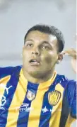  ??  ?? Fernando Benítez Agüirre (20 años), volante de Luqueño.