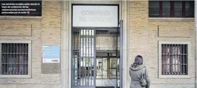  ??  ?? Los servicios sociales están siendo el muro de contención de las consecuenc­ias socioeconó­micas provocadas por el covid-19.