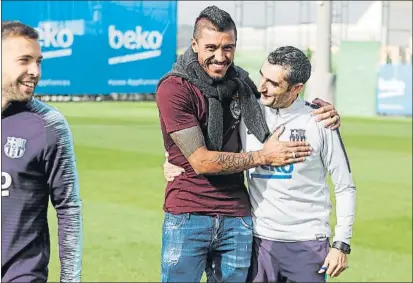  ?? FOTO: FC BARCELONA ?? Paulinho visitó la Ciutat Esportiva del Barça en octubre, cuando aún estaba cedido por el Guangzhou Evergrande