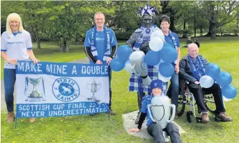  ??  ?? United in support (L-r): Morven Sayer, Dave Smith, Thomas Smith, Lindsey Reid and Billy Reid