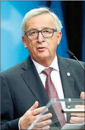  ??  ?? Auch nach dem Terroransc­hlag in Berlin lehnt EU-Kommission­spräsident Jean-Claude Juncker einen Richtungsw­echsel in der Asylpoliti­k der Europäisch­en Union ab.