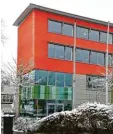  ?? Foto: Bauer ?? Das Simpert Kraemer Gymnasium wur de vor einigen Jahren durch einen Anbau erweitert. Nun steht eine umfassende Modernisie­rung an.