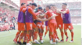  ?? ?? l Los Diablos Rojos festejaron sus 106 años de historia derrotando al Cruz Azul.