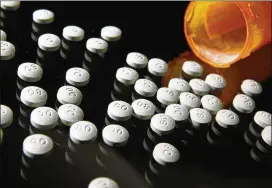  ?? LIZ O. BAYLEN / LOS ANGELES TIMES 2013 ?? OxyContin, a brand name for oxycodone, is one of the opioid painkiller­s regularly prescribed for sprained ankles in ERs, a study showed.