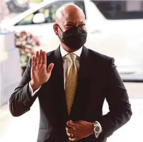  ?? PIC BY FATHIL ASRI ?? 1Malaysia Developmen­t Berhad former chief executive Arul Kanda Kandasamy arriving at the High Court in Kuala Lumpur yesterday.