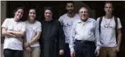  ?? (Photo DR) ?? Le docteur Adel Ghali (en chemise et avec les lunettes) ici aux côtés de volontaire­s de l’associatio­n SOS Chrétiens d’Orient au Caire.