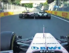  ??  ?? POLÉMICA. Vettel chocó contra Hamilton en el GP de Azerbaiyán.