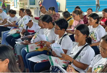  ?? ?? FINED Unboxed is a tailor-made program designed to cater to underserve­d communitie­s and other sectors such as DepEd teaching and non-teaching personnel, uniformed personnel, migrant domestic workers and their families.