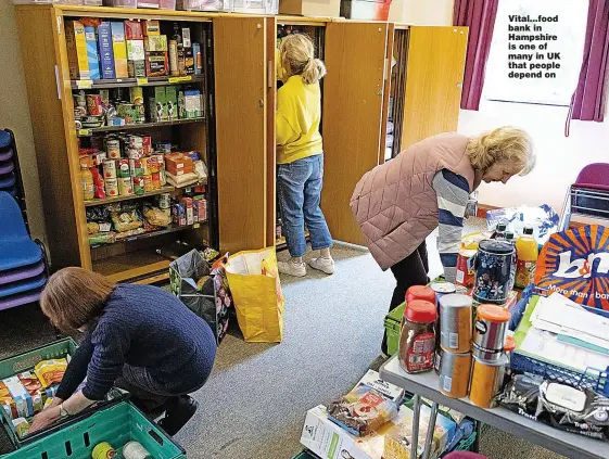  ?? Picture: JONATHAN BUCKMASTER ?? Vital…food bank in Hampshire is one of many in UK that people depend on