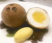  ??  ?? Buko Davao milk chocolate, coconut, pineapple, cocoa soil and Muscovado sponge