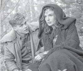  ?? Warner Bros. Entertainm­ent ?? Chris Pine and Gal Gadot star in “Wonder Woman.”