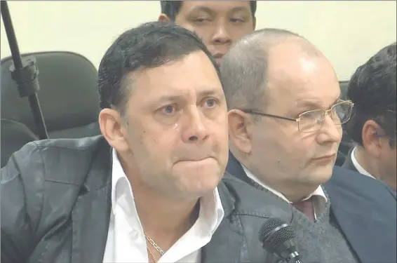  ?? (Foto oficial del Poder Judicial) ?? El aún senador llora durante la audiencia preliminar, que finalmente se realizó ayer luego de cinco años de chicanas.