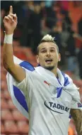  ?? (Reuters) ?? HAPOEL BEERSHEBA midfielder Maor Buzaglo built on his recent sensationa­l form by scoring his team’s only goal in the decisive 1-1 draw against Southampto­n in Europa League action last Thursday.