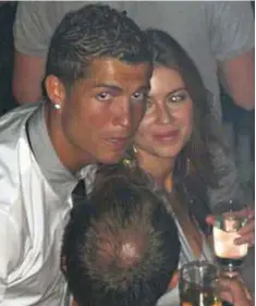  ??  ?? RONALDO (kiri) dan Kathryn dirakam kamera keselamata­n kelab malam hotel pada 2009. - Daily Mail