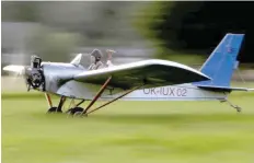  ??  ?? Aviator Frantisek Hadrava takes off with Vampira, an ultralight plane based on the US-design of light planes called Mini-Max, near the village of Zdikov.