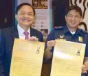  ??  ?? Metrobank Foundation president Aniceto Sobrepeña and Manila Police District Intelligen­ce and Operations Unit chief PCInsp. Rosalino Ibay Jr.