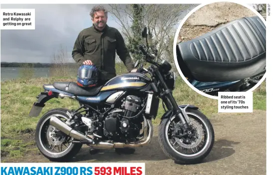  ?? ?? Retro Kawasaki and Relphy are getting on great
Ribbed seat is one of its ’70s styling touches