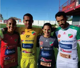  ?? AD CARMELITA ?? Las carmelas compartier­on con los jugadores del equipo masculino.