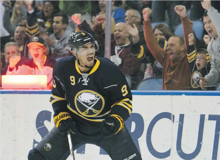  ?? — AP FILES ?? Buffalo Sabres winger Evander Kane scored 28 goals last year despite beginning the season with a rib injury, and is at the centre of much trade speculatio­n.