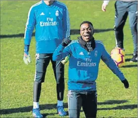  ?? FOTO: EFE ?? Vinicius es la estrella emergente de un Real Madrid que busca reengancha­rse a la Liga