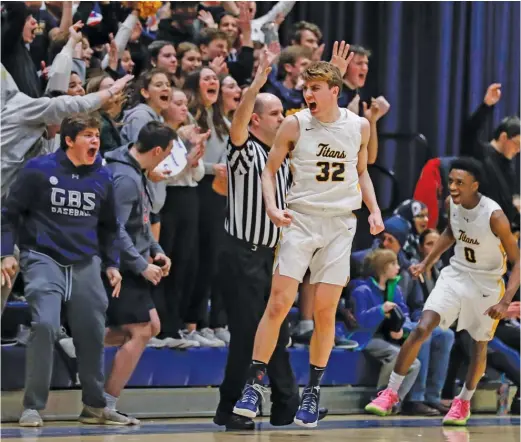  ?? KIRSTEN STICKNEY/FOR THE SUN-TIMES ?? Glenbrook South’s Dom Martinelli had 34 points, 10 rebounds and four assists against Evanston on Thursday.