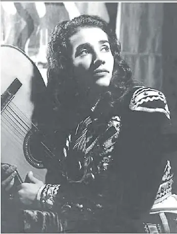  ??  ?? Una joven Chavela, amante de gran cantidad de famosas y esposas de políticos.