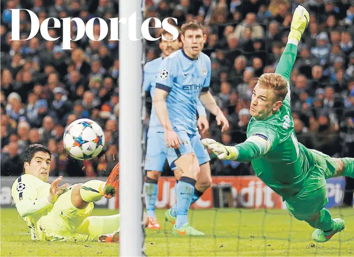  ?? FOTO:REUTERS ?? Luis Suárez conecta el centro de Jordi Alba y anota el segundo tanto de Barcelona ante Manchester City.