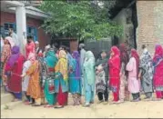  ?? HT FILE ?? Anantnag byelection­s were postponed to May 25 after polling day violence in Srinagar Lok Sabha seat left eight people dead.