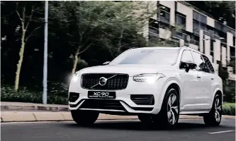  ?? ?? THE Volvo XC90 T8 Recharge provides surprising­ly gutsy performanc­e.