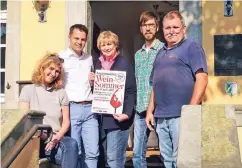  ??  ?? Handwerk und Handel und der AKK organisier­en das Fest: (v.l.) Andrea Lindenlaub, Benjamin Schwarz, Gisela Wiemer, André Schuster, Ferdinand Wolff.