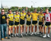  ??  ?? right
The Symmetrics team at the 2008 Tour de Beauce with Tuft in the leader’s yellow jersey