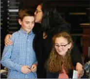  ?? PETE BANNAN — MEDIANEWS GROUP FILE PHOTO ?? Former Chester County Deputy District Attorney Deborah Ryan is seen with her two children, Jacob and Rebecca, in January 2015, when she was named county Prosecutor of the Year.