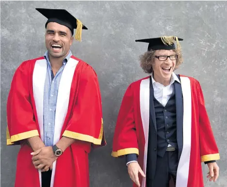  ?? Picture / Alan Gibson ?? Former All Black Liam Messam and comedian Te Radar enjoy their honorary conferment­s at Wintec last night.