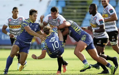  ?? Roberto Bregani/Gallo Images Picture: ?? Adre Smith of the Stormers tackles Tiff Eden of Zebre Parma during their United Rugby Championsh­ip match at Stadio Sergio Lanfranchi yesterday in Parma, Italy.
