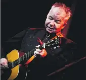  ?? GETTY IMAGES ARCHIVES ?? Singer-songwriter John Prine, who died in April of COVID-19 complicati­ons, released a gorgeous final song.