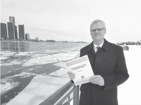  ?? NICK BRANCACCIO ?? Matthew Child of Internatio­nal Joint Commission says government­s on both sides of the border must take action to avoid a return of the situation in the 1970s when large parts of Lake Erie was regarded as dead. “We were successful before and we can be...