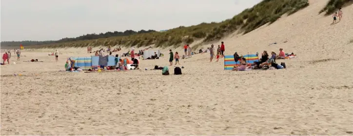  ??  ?? Curracloe Beach has been named Ireland’s best beach by readers of the Sunday Independen­t.
