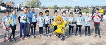  ??  ?? La relève est bien là avec les jeunes du club