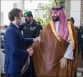  ?? (Photo AFP) ?? Le Président français au côté du prince héritier Mohammed ben Salmane, hier.