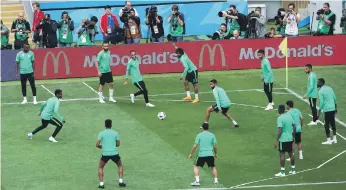  ?? EPA ?? Saudi Arabia prepared extensivel­y with five camps since late February before taking part in a final training session in Moscow ahead of the World Cup opening match against Russia