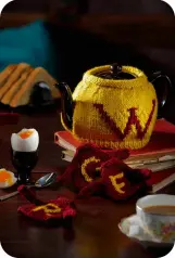  ??  ?? Make a tea cosy Mrs Weasley would be proud of!